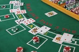 Privacy and responsible gaming reminders in the Entertainment Center